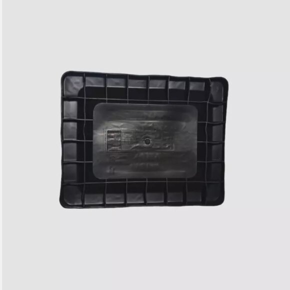 Land Rover Rear Floor Carpet Liner Rubber Mat 2012-17 Rectangular 12 3/4x10 inch - Picture 3 of 6